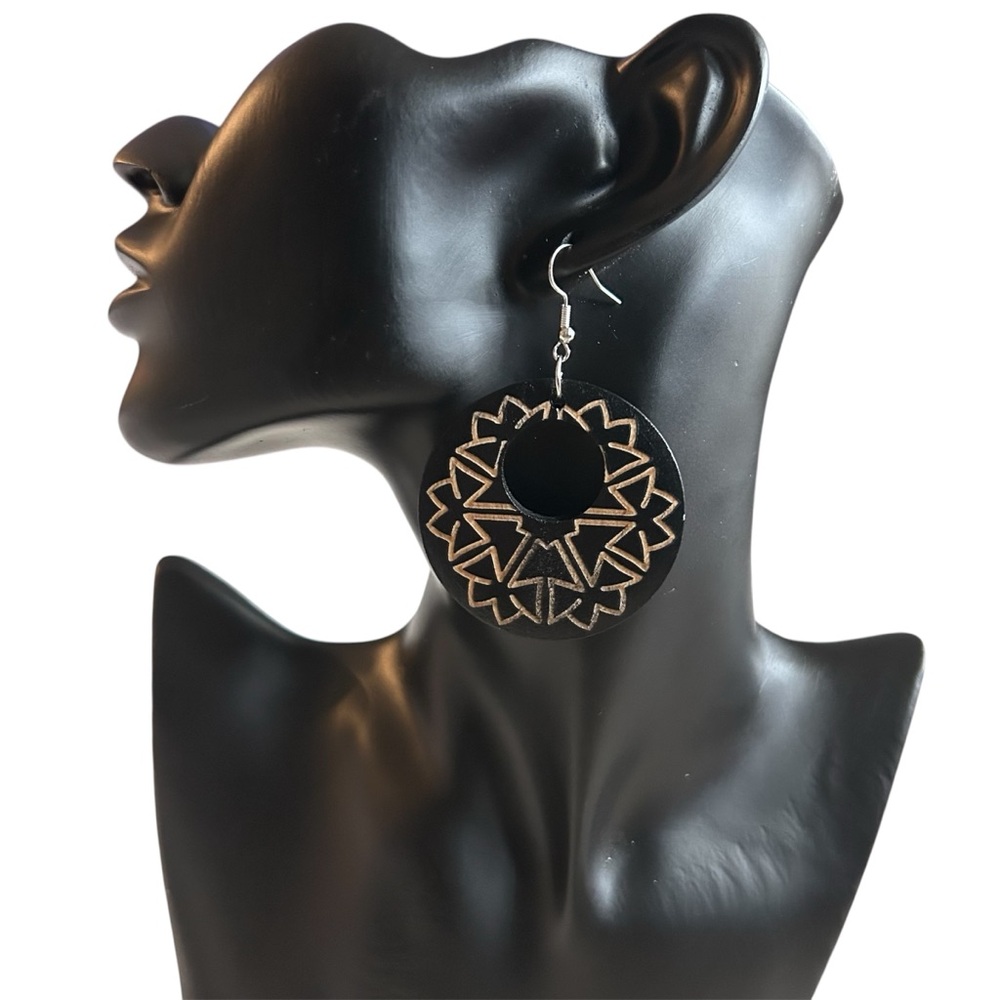 Elegant Black and Gold Earrings